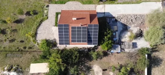 Sistema solare off-grid Sistema di energia solare sul tetto conveniente da 20 kW